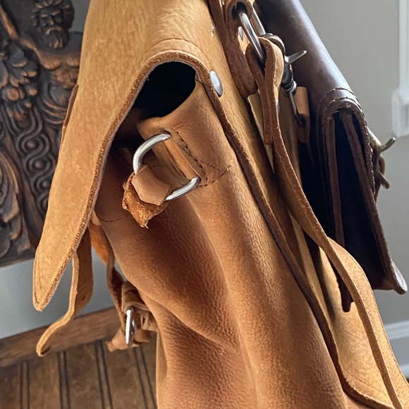 Saddleback 12 inch back pack WITHOUT WERRO BAG ATTACHMENT - Picture 5 of 7